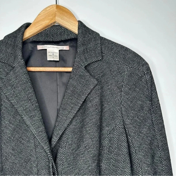 Diane Von Furstenberg Georgica Herringbone Wool Blend Blazer Size 10 - Picture 2 of 11
